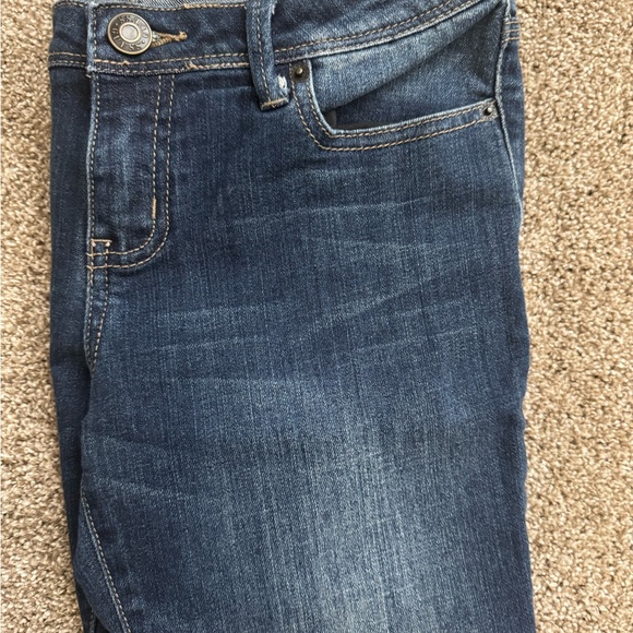 EUC Guess Women’s Low Rise Straight Grace Fit Blue Jeans Size 27 - Picture 8 of 8